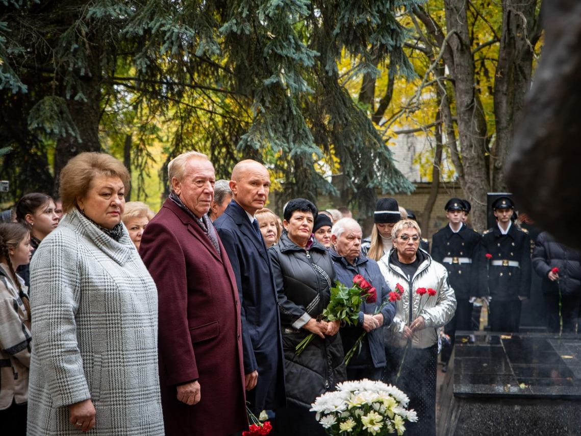 В Курске проходят мероприятия, посвящённые 100-летию со дня рождения Героя Советского Союза, Почётного гражданина Курска и Курской области Михаила Алексеевича Булатова.