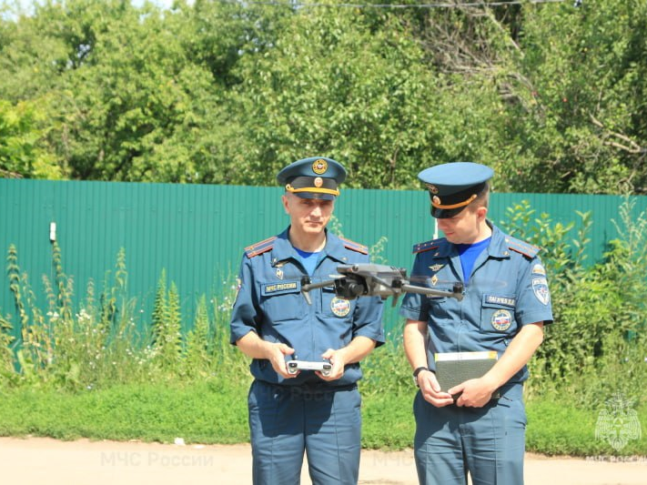 С начала года в СНТ Курской области произошло более 140 возгораний, включая пожары, вызванные горением травы и мусора. Об этом сообщили в МЧС России по Курской области.