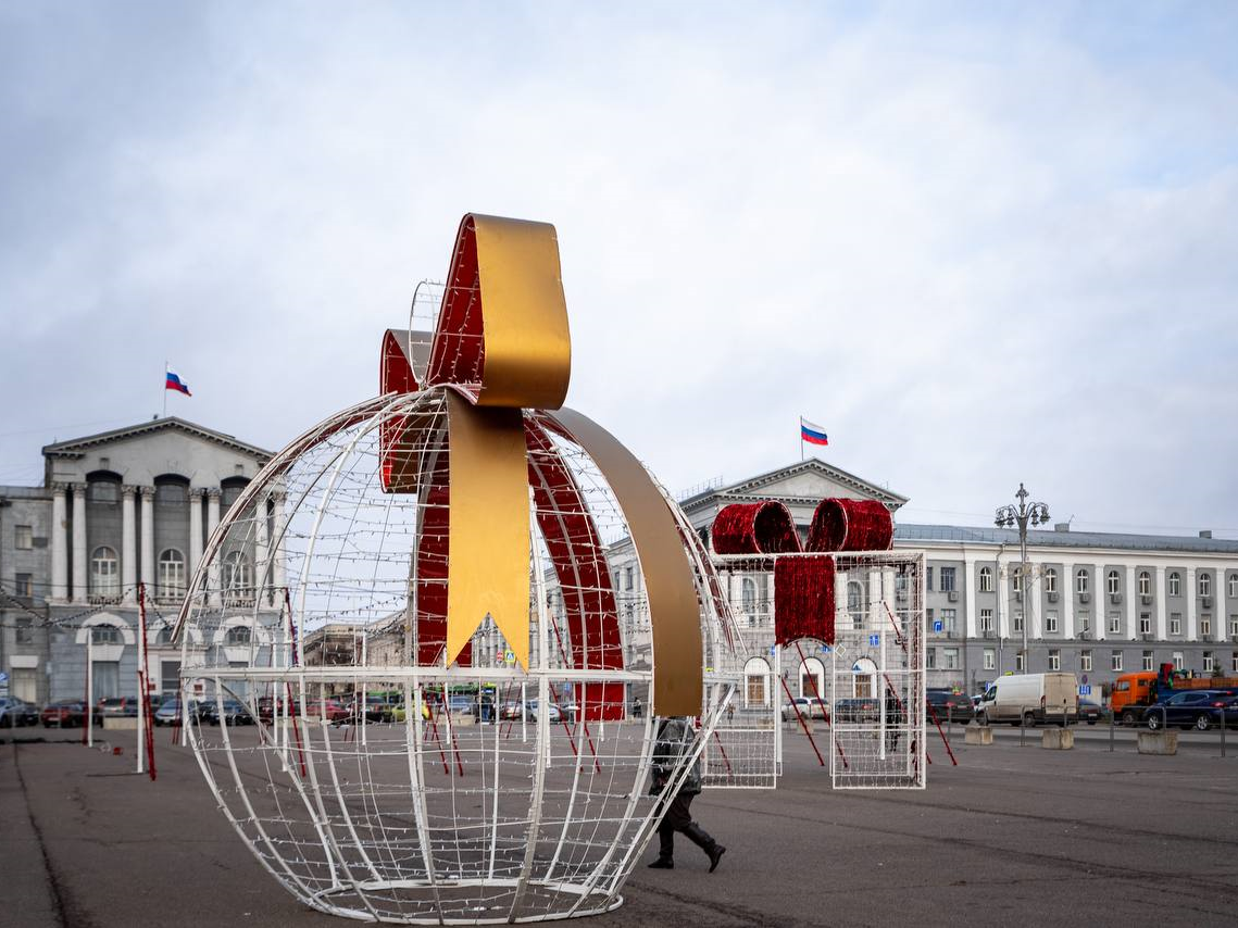 Курск готовится к Новому году.