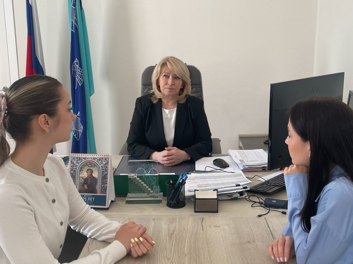 Заместитель главы администрации города Людмила Положенцева (https://vk.com/id588242778?from=search) встретилась со студентами Юго-Западного государственного университета.