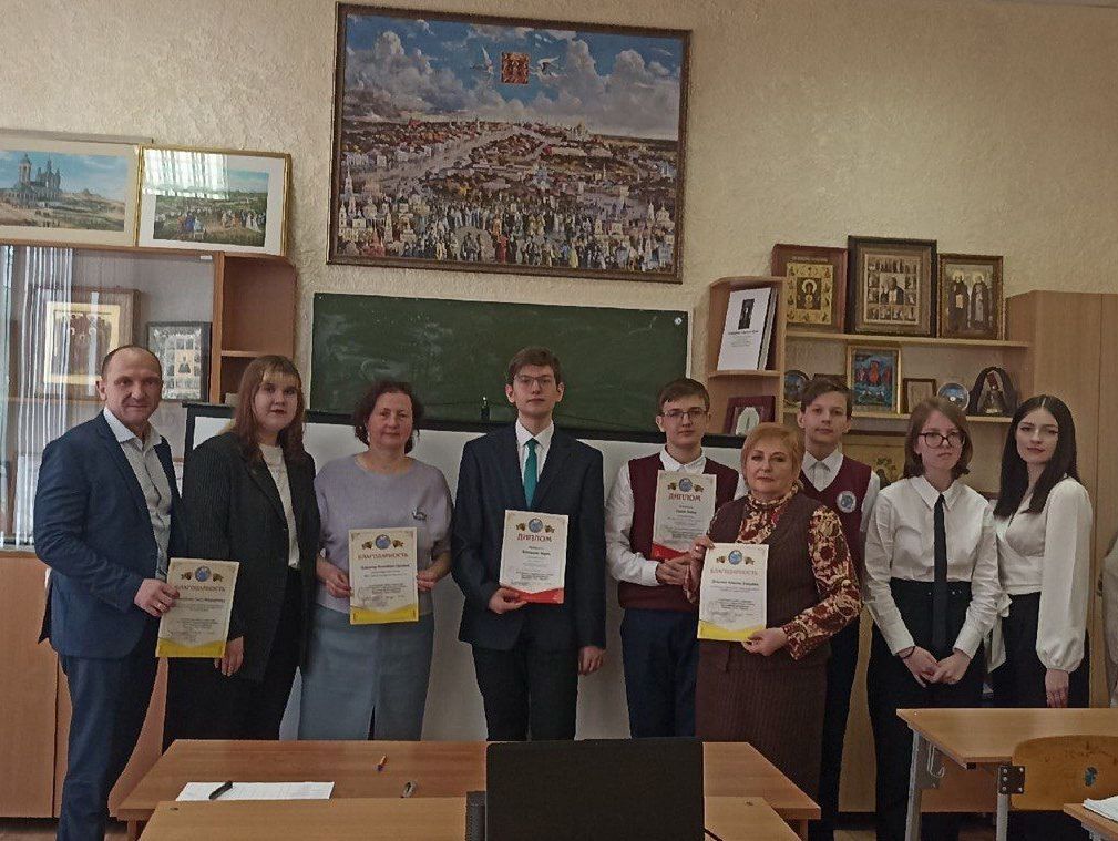 В школе №32 прошел очный этап ХIV городской открытой научно-практической конференции «Творчество. Поиск. Открытие».