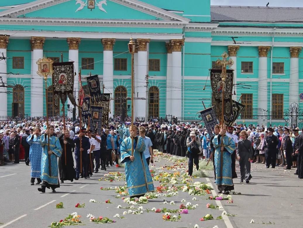 Во время Крестного хода в Курске перекроют движение транспорта.