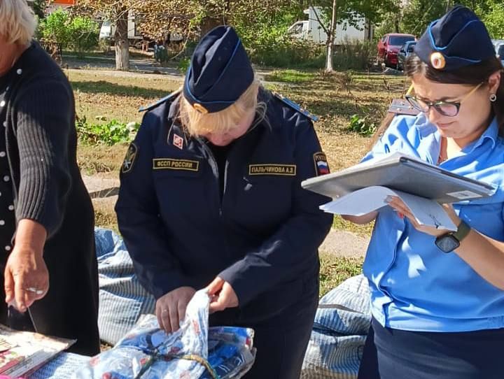 В Курске продолжается работа по пресечению незаконной торговли.