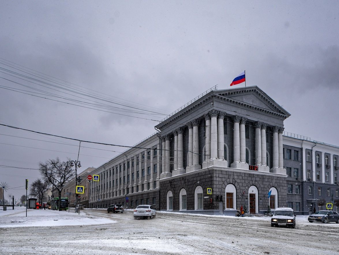 В Курске обсудили вопросы выплаты заработной платы и уплаты страховых взносов на обязательное пенсионное и социальное страхование.