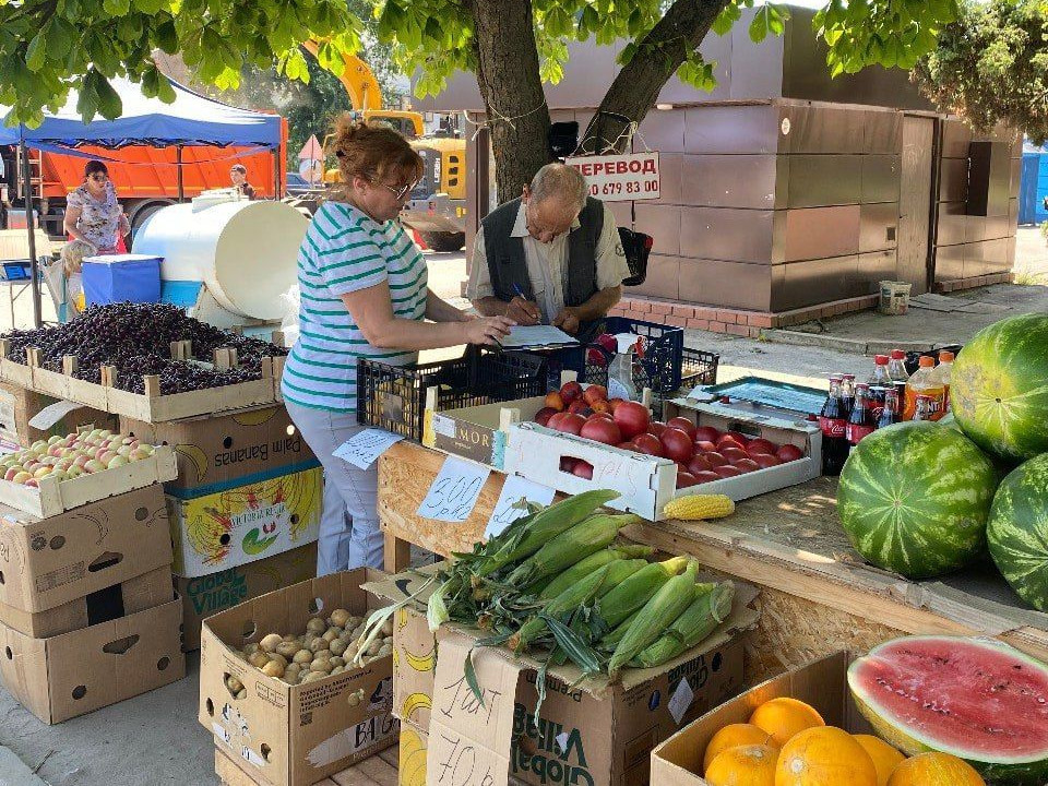 В Курске прошли рейды по пресечению несанкционированной торговли.