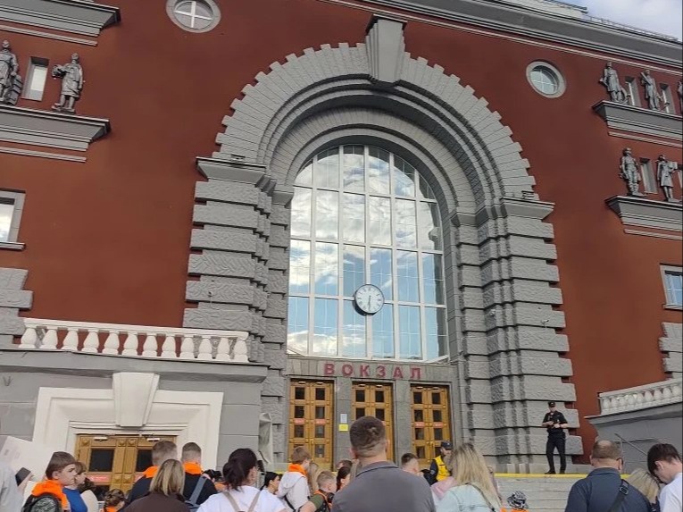 Курские школьники отправились на отдых в Тверскую область.