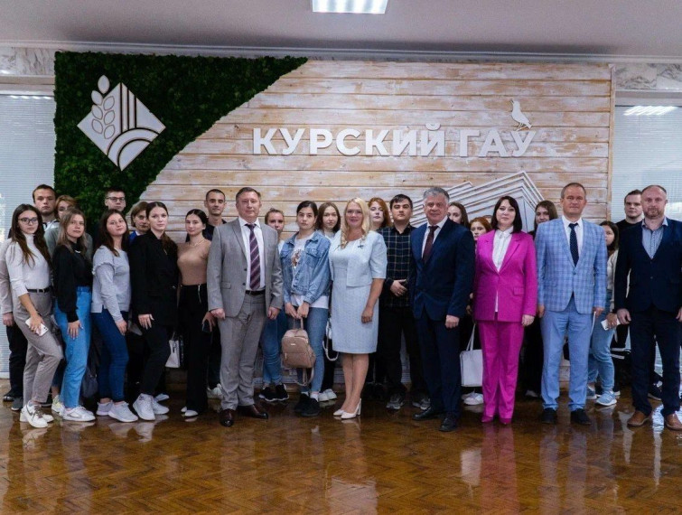 В Курском государственном аграрном университете состоялся круглый стол с Уполномоченным по правам ребёнка в Курской области Натальей Листопадовой. В Курском государственном аграрном университете состоялся круглый стол с Уполномоченным по правам ребёнка в Курской области Натальей Листопадовой.