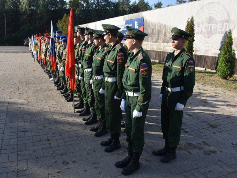 В Октябрьском районе проходит межрегиональный сбор молодежи призывного и допризывного возраста, посвященный памяти Героя Российской Федерации Сергея Костина. В Октябрьском районе проходит межрегиональный сбор молодежи призывного и допризывного возраста, посвященный памяти Героя Российской Федерации Сергея Костина.