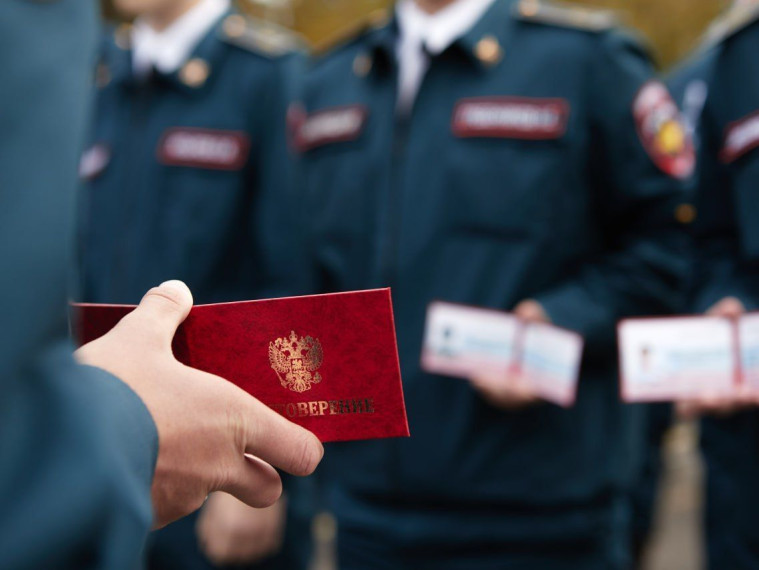 500 студентов первого курса автотехнического колледжа стали кадетами. 500 студентов первого курса автотехнического колледжа стали кадетами.