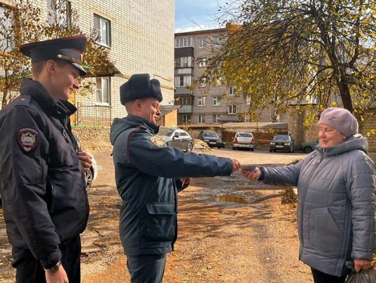 Спасатели готовятся к зимнему сезону. Спасатели готовятся к зимнему сезону.