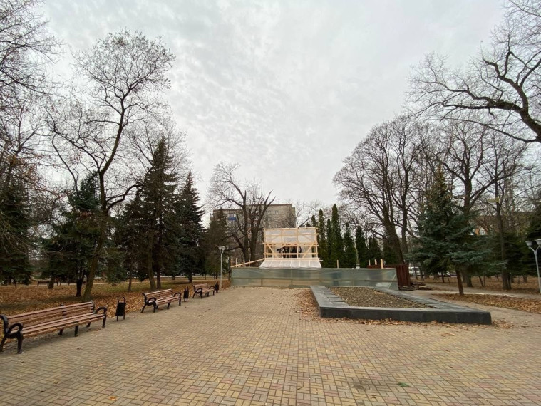 В областном центре приступили к реставрации еще одного памятника. В областном центре приступили к реставрации еще одного памятника.
