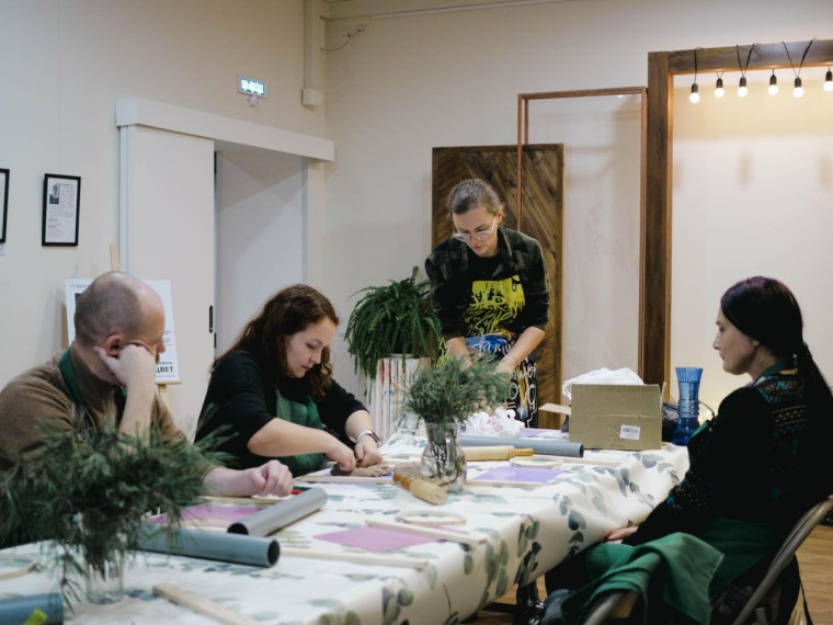 В креативном пространстве «Веранда» продолжаются занятия школы «Экокреатив». В креативном пространстве «Веранда» продолжаются занятия школы «Экокреатив».