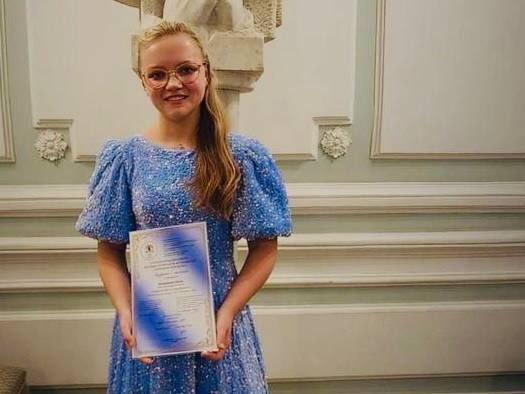 Ученица детской школы искусств № 1 им Г.В. Свиридова Николь Безкровная стала лауреатом 1-й степени II Международного конкурса молодых музыкантов-исполнителей «Территория творчества». Ученица детской школы искусств № 1 им Г.В. Свиридова Николь Безкровная стала лауреатом 1-й степени II Международного конкурса молодых музыкантов-исполнителей «Территория творчества».