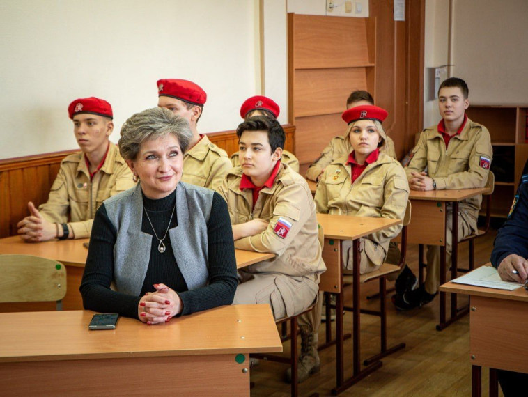 В школе № 50 имени Ю.А. Гагарина прошел телемост «Сын Земли и звезд», посвященный 90-летию Юрия Гагарина. В школе № 50 имени Ю.А. Гагарина прошел телемост «Сын Земли и звезд», посвященный 90-летию Юрия Гагарина.