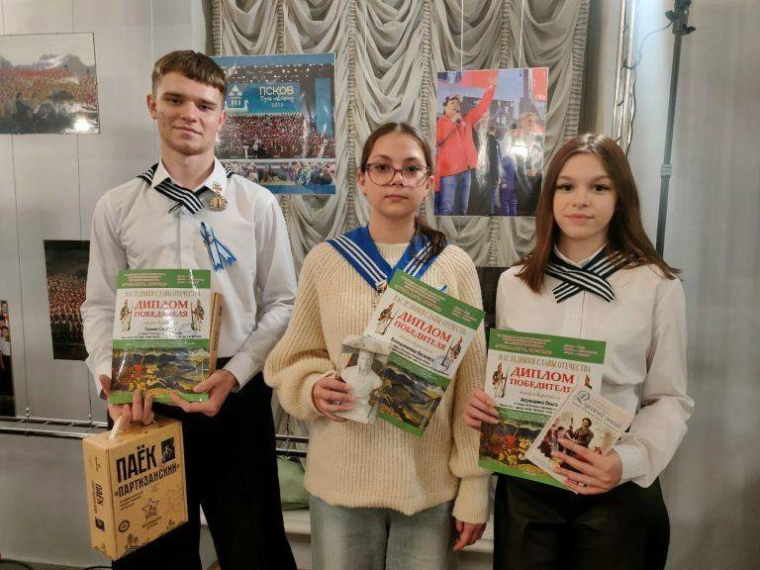 Ученик школы № 59 стал одним из победителей финала XX Международного литературно-художественного конкурса для детей и юношества «Гренадеры, вперед!». Ученик школы № 59 стал одним из победителей финала XX Международного литературно-художественного конкурса для детей и юношества «Гренадеры, вперед!».