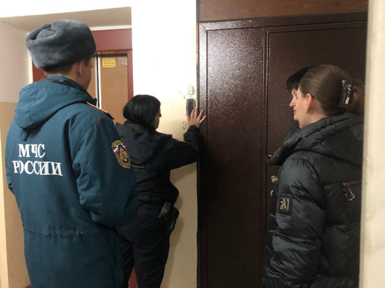 Комиссия по делам несовершеннолетних в Сеймском округе проверила условия жизни детей в неблагополучных семьях. Комиссия по делам несовершеннолетних в Сеймском округе проверила условия жизни детей в неблагополучных семьях.