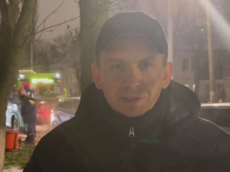 Прибыл на место проведения ремонтных работ на теплосети. На улице Сумской, 27 выявлены повреждения на квартальной сети. Прибыл на место проведения ремонтных работ на теплосети. На улице Сумской, 27 выявлены повреждения на квартальной сети.