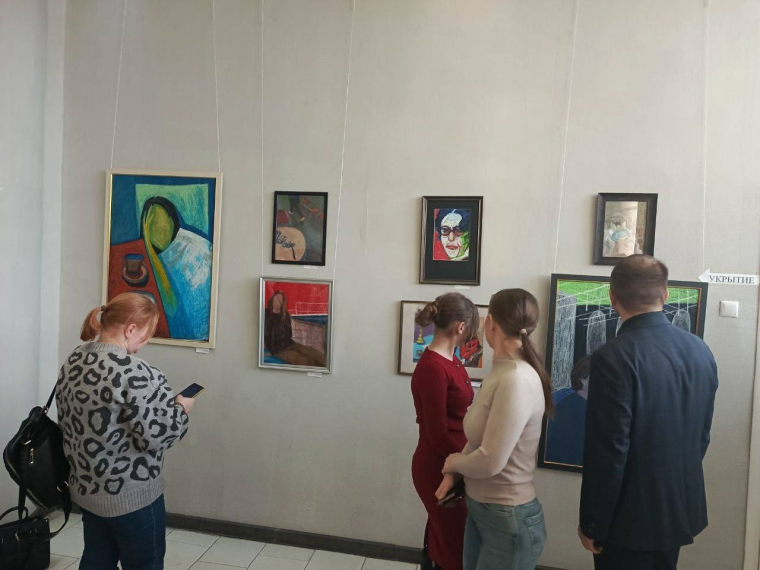 В выставочном зале имени Казимира Малевича при поддержке комитета культуры и туризма города Курска открылась художественная выставка «Свои пути», посвященная Казимиру Малевичу. В выставочном зале имени Казимира Малевича при поддержке комитета культуры и туризма города Курска открылась художественная выставка «Свои пути», посвященная Казимиру Малевичу.