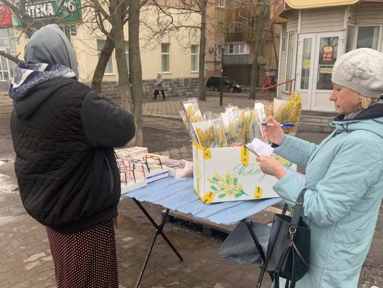 Администрация Железнодорожного округа продолжает активную борьбу с незаконной торговлей. Администрация Железнодорожного округа продолжает активную борьбу с незаконной торговлей.